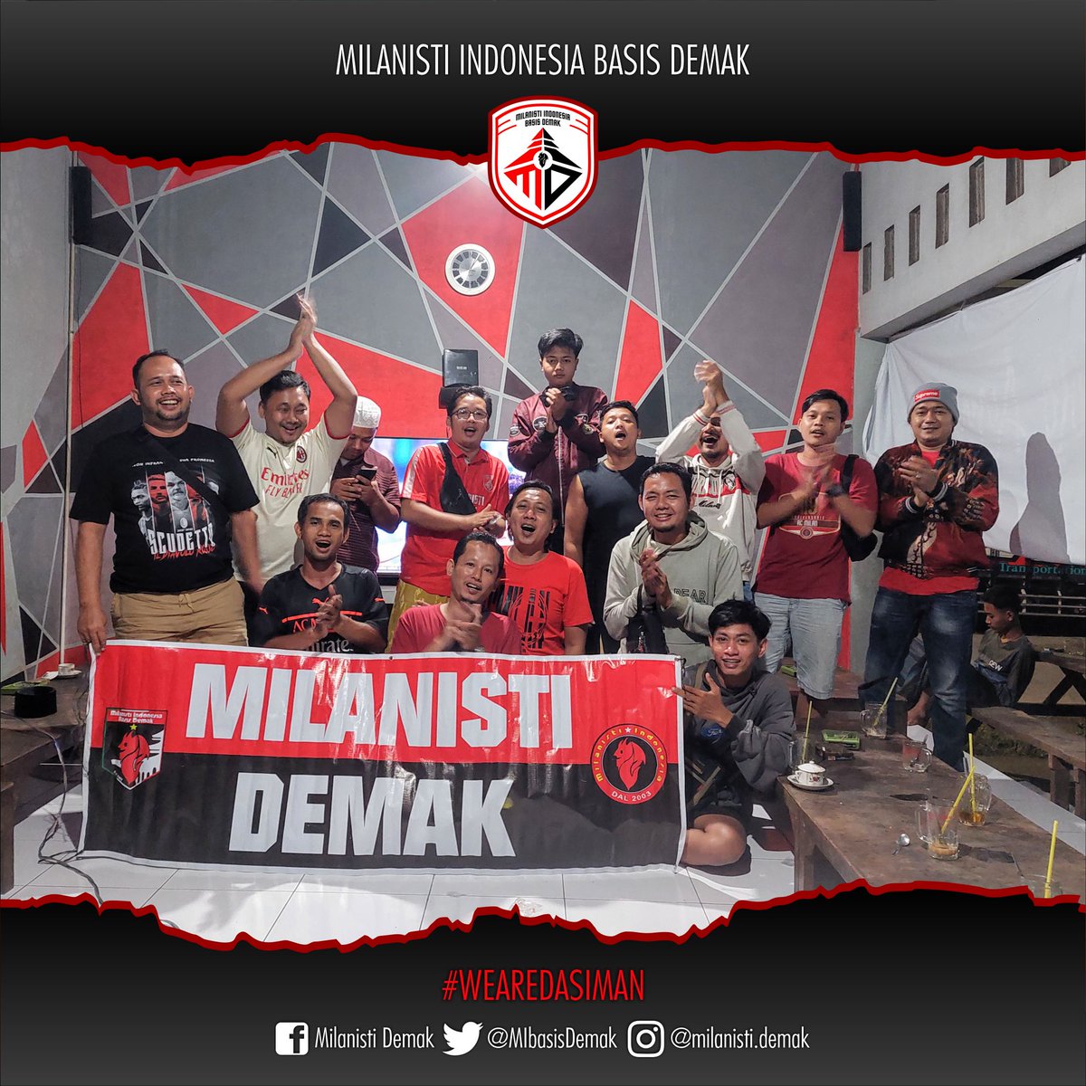 misezdemak100's tweet photo. Grazie buat dasiman2 yang kemarin hadir di nonber terakhir musim ini. Meski kondisi Demak yang sedang tidak bagus tapi masih ada menyempatkan waktunya. Kelasssss.... 👏👏👏
Sampai jumpa di nonber berikutnya!
🔴⚫
#NontonBersama #WeAreDasiman #MilanistiDemak #MilanistiIndonesia https://t.co/p1uuadTw13