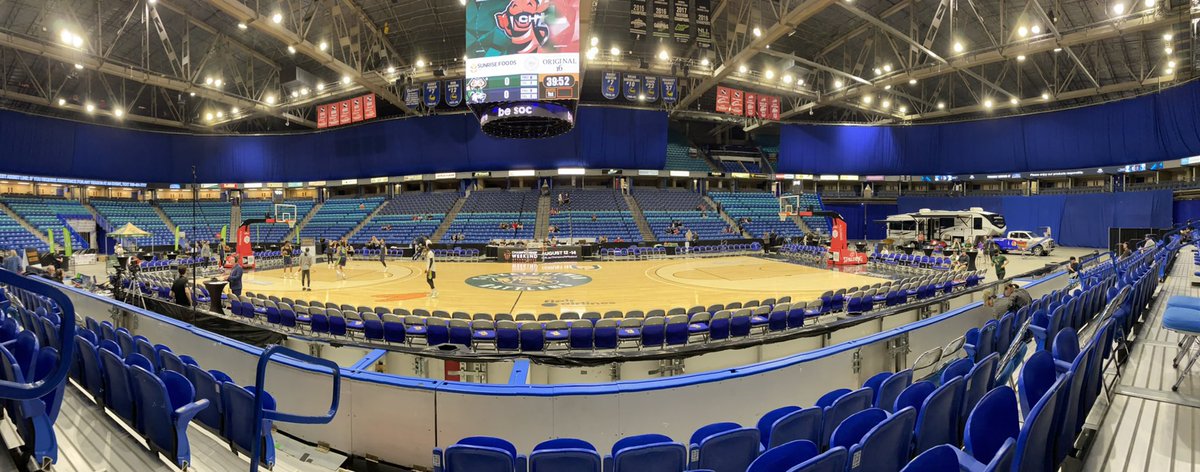 JLebsack's tweet photo. I’m so excited for date night with my honey @SaskTelCtr to watch my first @SASK_Rattlers game. 🤩♥️🏀🐍 #FEARTHEFANG #Letsball #feelthebite https://t.co/Q3ehIPKZbe