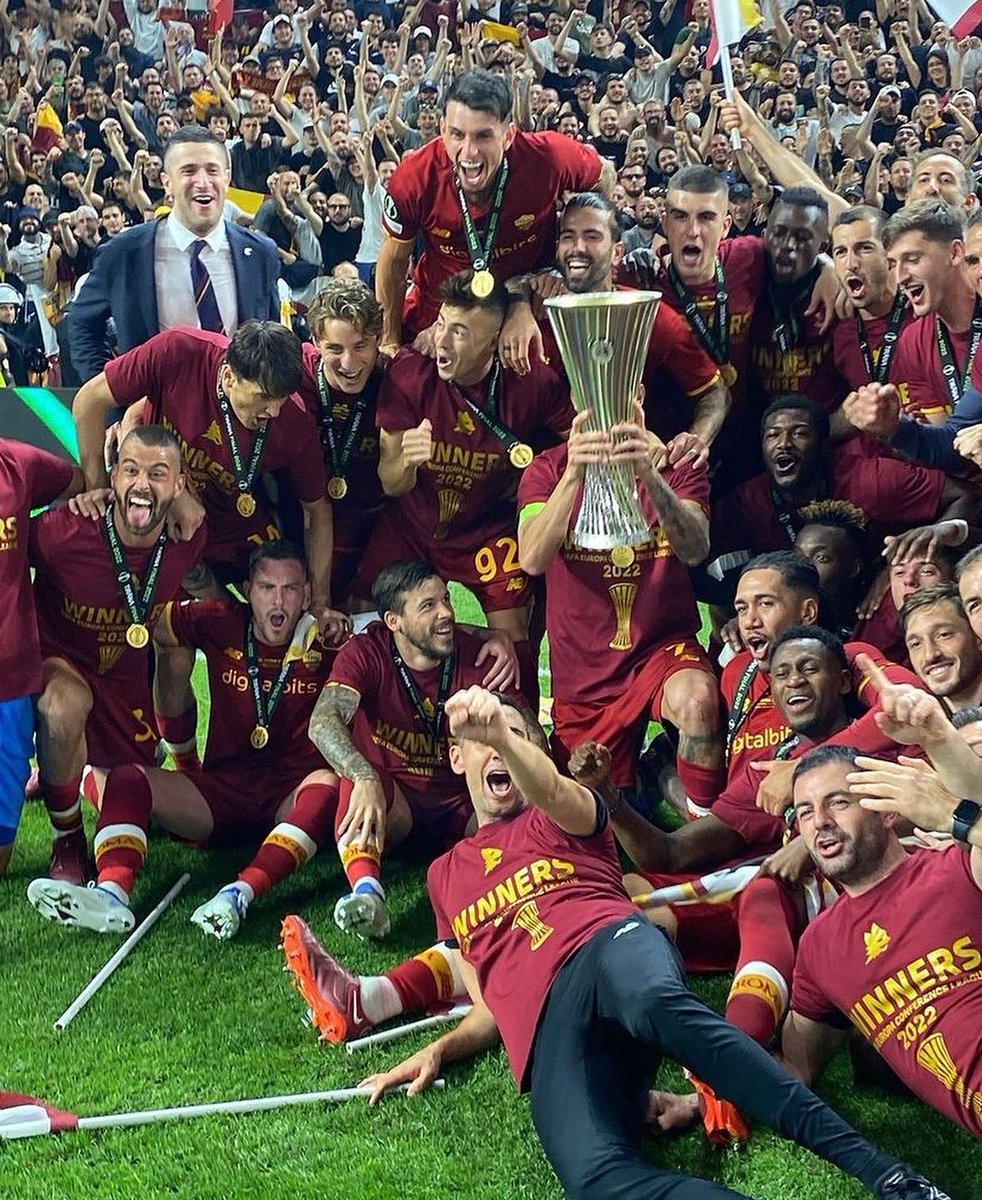 footfactorygn's tweet photo. Félicitations à l’AS Roma de Amadou Diawara qui viennent de remporter la toute première Conférence League de l’histoire.
#FF224 #Noosecom https://t.co/WY9PzzrUDF