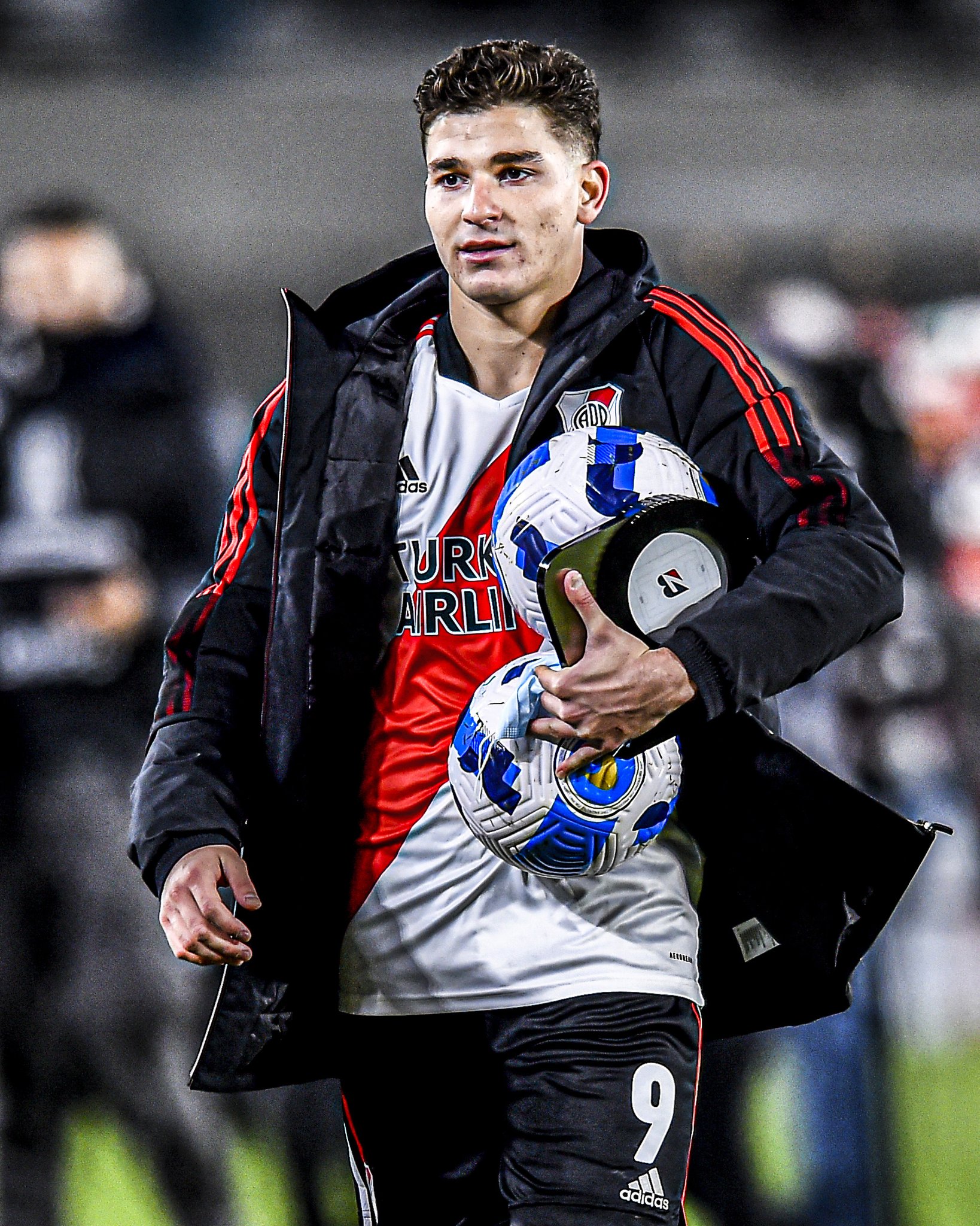 Álvarez scores 6 for River Plate ahead of move to Man City - The San Diego  Union-Tribune