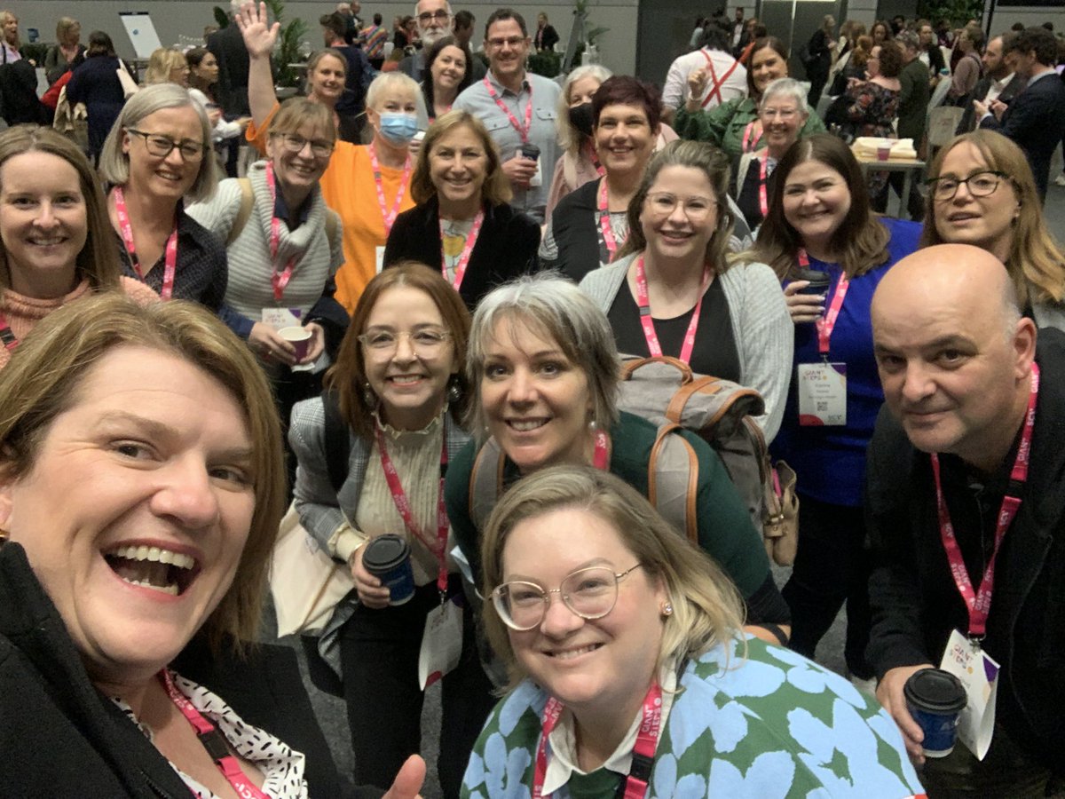 LoddonMalleeHN's tweet photo. @LoddonMalleeHN members and team at @SaferCareVic #GiantSteps22 @Bendigo_health @SwanHillHealth #Kerang #Heathcote #Kyabram #Cohuna https://t.co/uGUcijd7TO