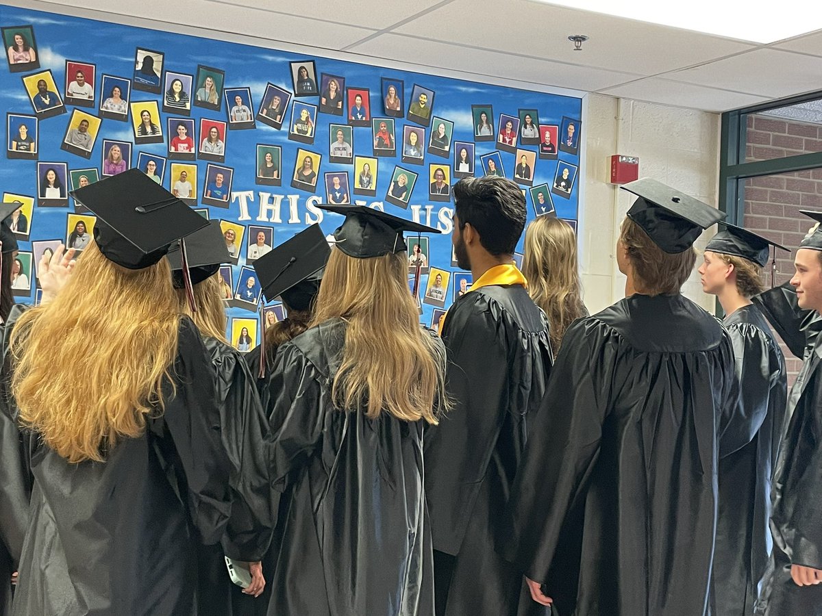 Congratulations to our 2022 graduates from Madison HS and Oakton HS. We are so proud of all of you! MRES 2016!