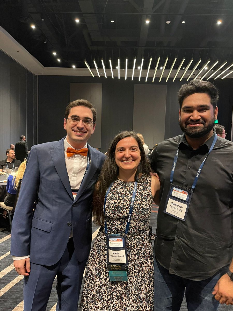 FranCarrilloPhD's tweet photo. Very happy with the experience of my 1st ASRI conference, Gusdon Award finalist, great experience with my mentor Marta Rodríguez-García and Honorable mention - poster @siddharthparth2 @ASReproImmuno @TuftsUniversity @TuftsMedSchool #RodriguezGarciaLab #teamwork #ASRI2022 https://t.co/uaBtgGVf4k