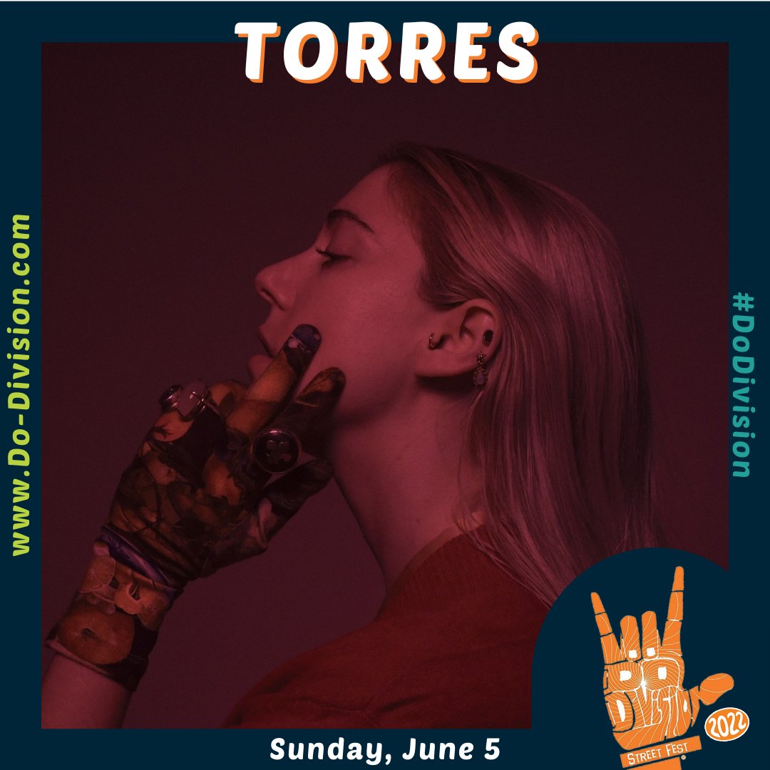 DoDivision's tweet image. Say hey to your Sunday #DoDivision 2022 headliners!  We've got #Torres from the @theemptybottle East Stage and @smoking_popes from the @subtchicago West Stage.