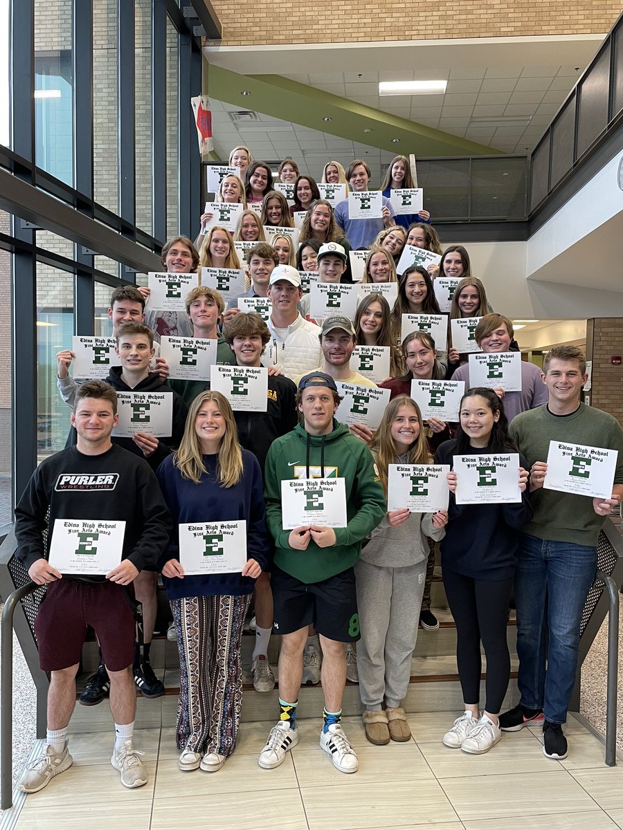 This evening, we recognized our members who received their EHS Letter in Choir! We’re so grateful for their commitment to Edina Choirs, especially over the distance learning years when “choir” wasn’t always choir. Thank you for your leadership, perseverance, and hard work!