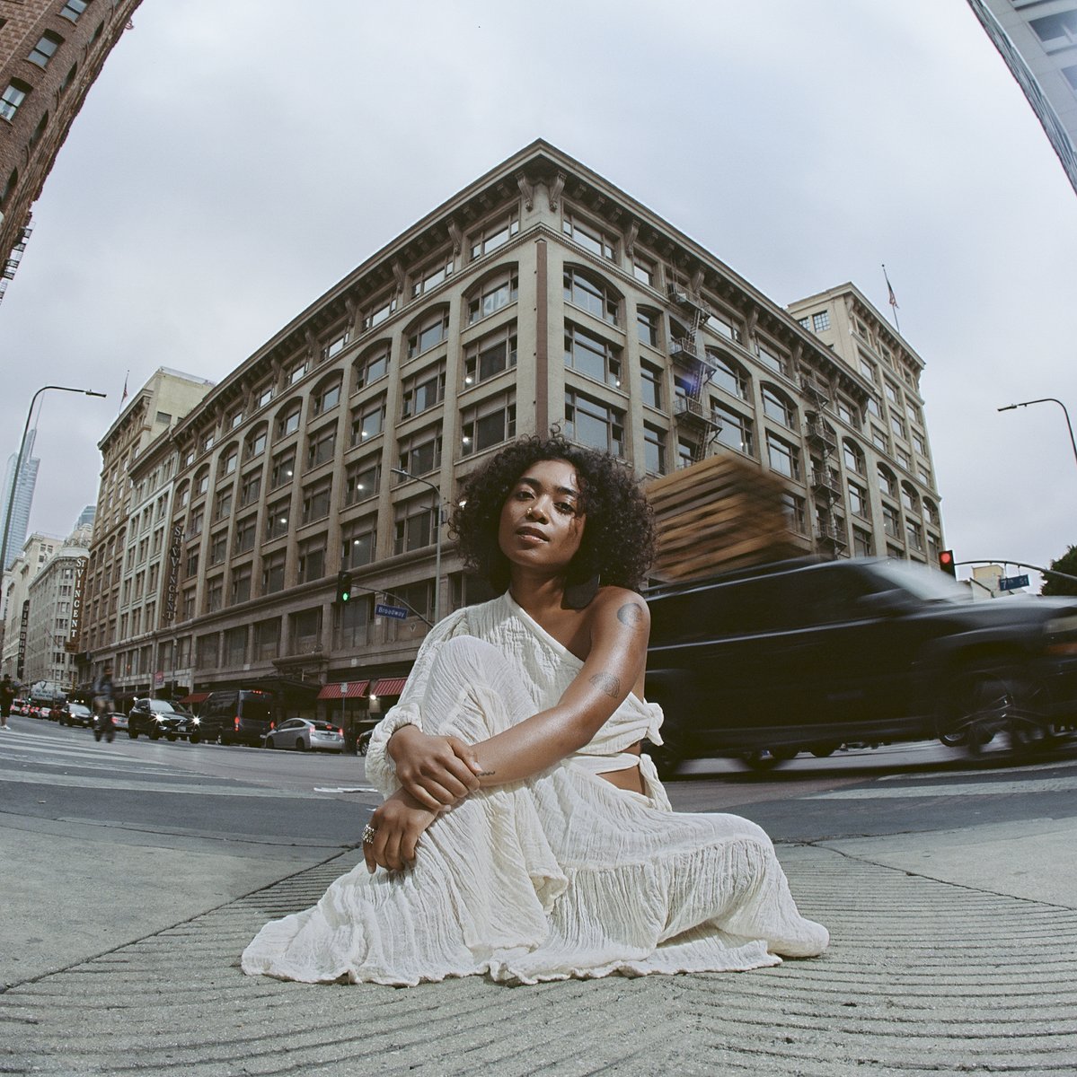 whoisumi's tweet photo. Forest in the City • my debut album 
Out Now 
https://t.co/et2jfxnvj5 https://t.co/KrTQbVB4yw