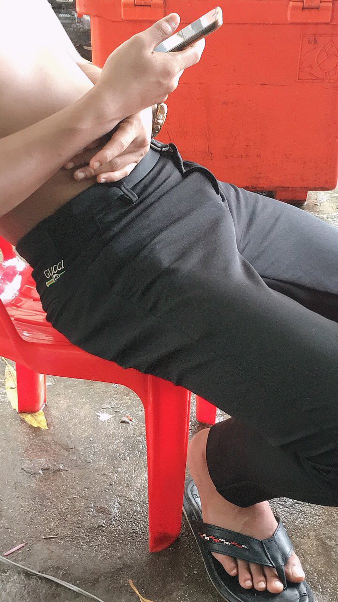 Yaro04524607's tweet photo. ចងធ្វេីការនៅពងសោម https://t.co/R4QOwfqXNj