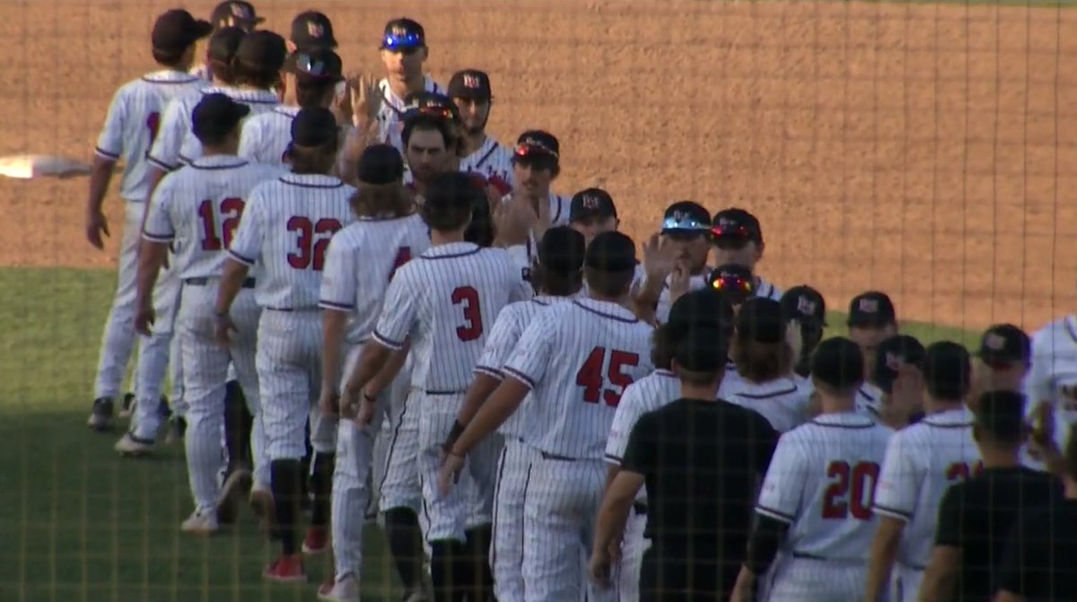 AshlyElamSports's tweet photo. (SW2) Lamar rallies to down (W3) Seattle 6-4 in their WAC Tournament opener. Cardinals (37-19) will play the winner of (W1) Grand Canyon and (SW4) Abilene Christian tomorrow at 9 pm in Mesa, Arizona. 

This is Lamar's first postseason win since 2013. #409Sports #PeckEm #WeAreLU https://t.co/1mSvN2d9ap
