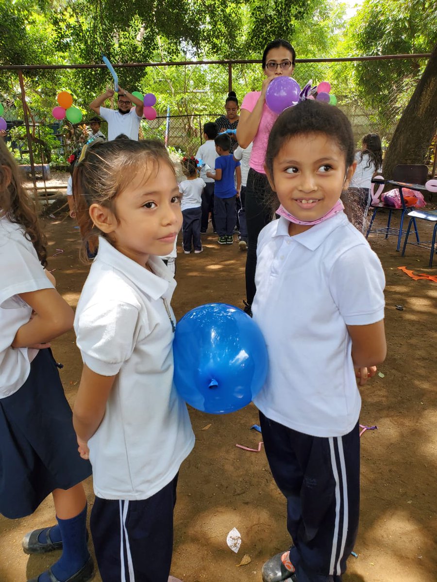 CarolinRespald1's tweet photo. La #JS19Julio y @prom_solidaria realizaron una mañana divertida para los niños y niñas de la Escuela "José de la Cruz Mena" eb el DI de Managua.
"Los niños son los mimados de la Revolución".
#NicaraguaLibre 🇳🇮🕊 https://t.co/PD15mkRMVX
