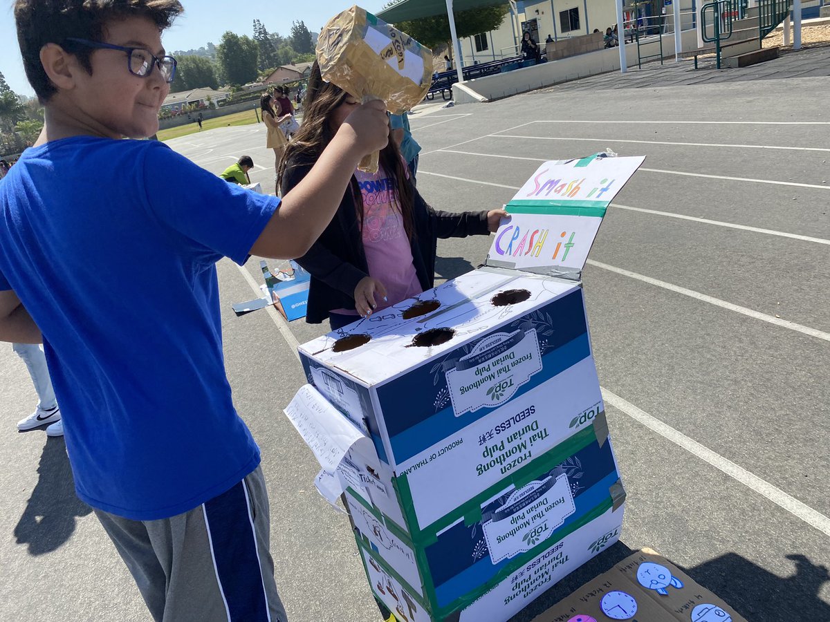 MrsVoong's tweet photo. @shelynsharks students had a blast at Sharks’ Arcade. The cardboard games were designed, created, and lead by our 2nd and 3rd graders. @Fernandez_Jess_ @MsTammyHONDA @RowlandSchools https://t.co/CcT30XjnUl