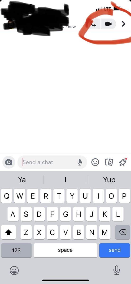 zachwatson89's tweet image. ⁦@Snapchat⁩, please move these buttons away from each other. #millenialproblems