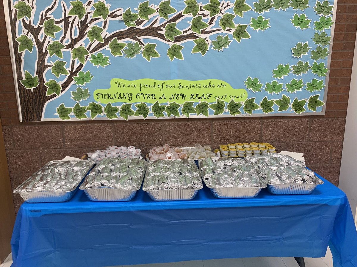 Senior Breakfast!! #robinsonisd <a href="/risdHS/">Robinson High School</a> thank you <a href="/rudysbbq/">Rudy's Bar-B-Q</a>
