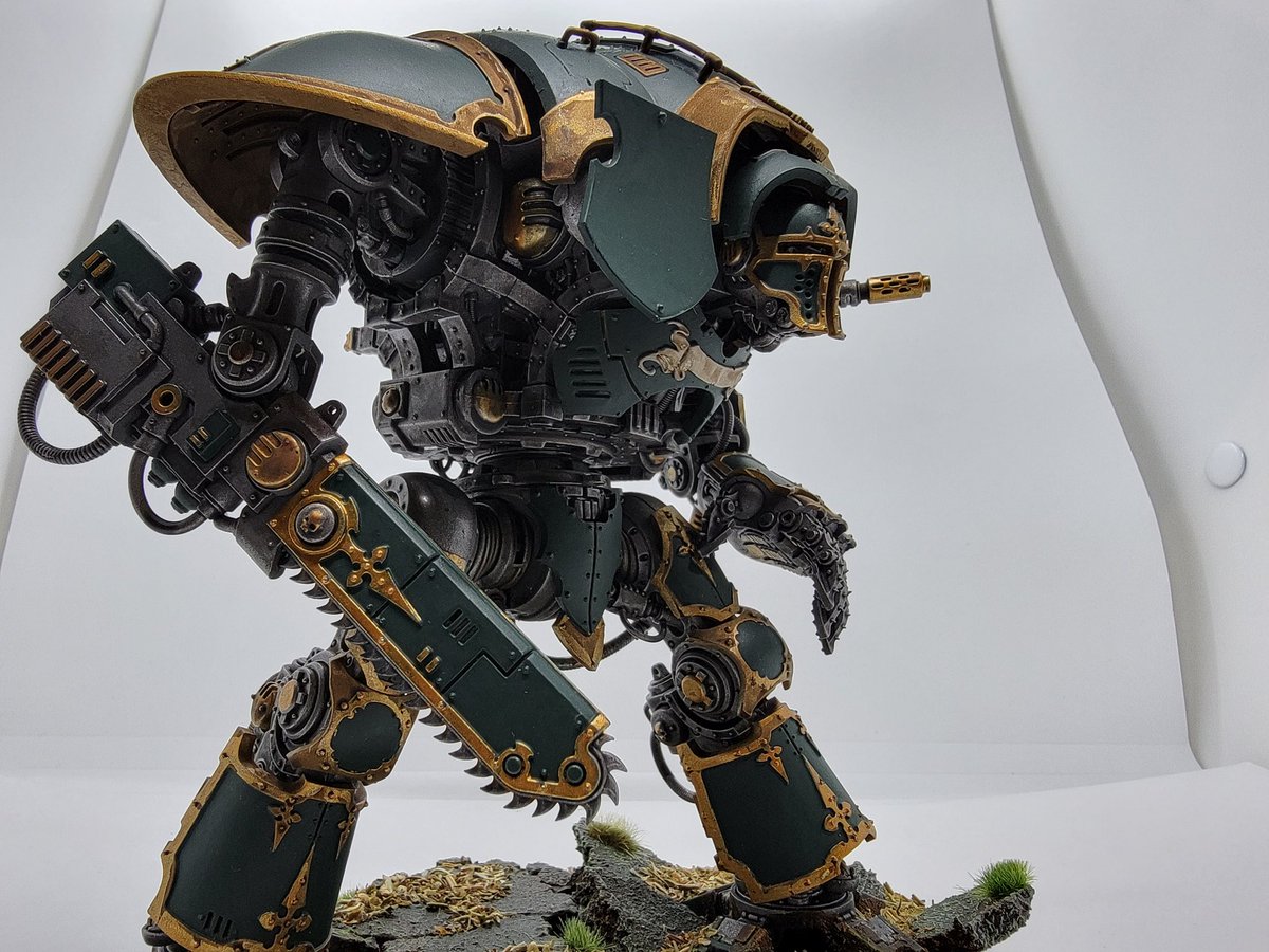 NatesPaints's tweet photo. Feel the blade of Sir Henry Ozwald, The Emerald Herald of House Dawnstag, Knight Gallant, and Scion of Cohort Vermillion.

Loved bringing this guy to life in his truly titanic glory.

#Warmongers #warhammercommunity #warhammer40k #paintingwarhammer #imperialknights https://t.co/HFcAEiwd6c