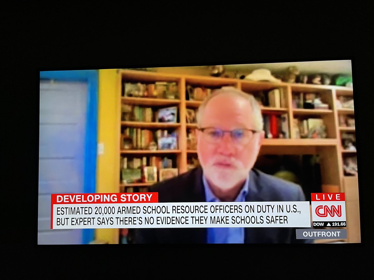 JusticePolicy's tweet photo. "I’m a parent of high school kids. If there was evidence to show that #schoolpoliceofficers would make their school safer I would be all for it but at the end of the day there’s literally no evidence to show that police in schools make #schoolssafer" @marc4justice  @ErinBurnett https://t.co/sZBvZNLFB3