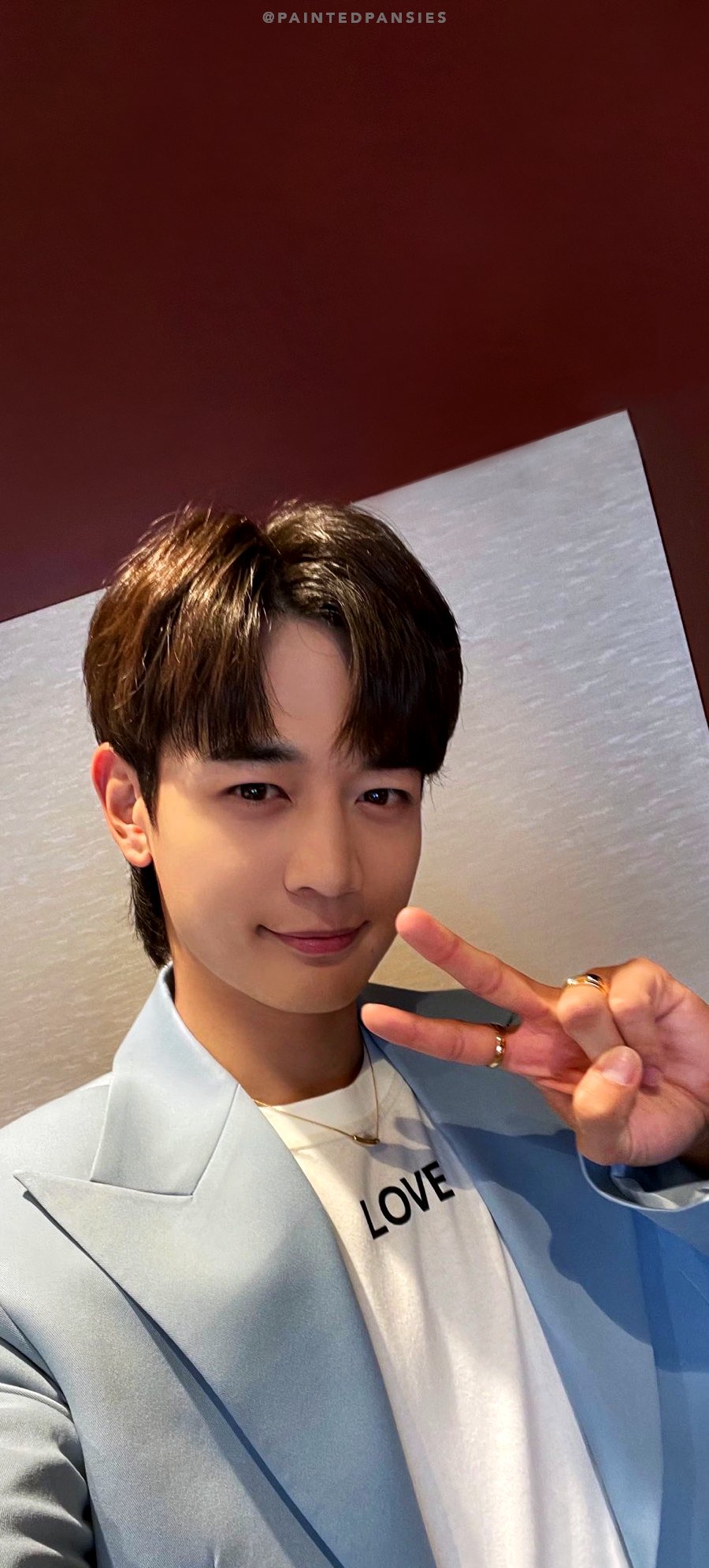 cindy 🎨 on Twitter: "Minho 2022 Japan fanmeet selca phone wallpaper ✌️ # MINHO #민호 #SHINee #샤이니 https://t.co/XULbPMOdV9" / Twitter
