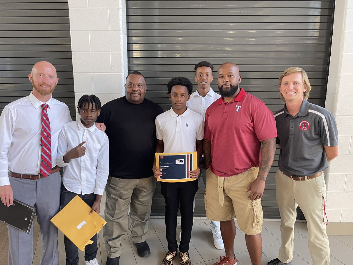 PatriotsTMS's tweet photo. Monday night we honored our Male Thornton Athletes at our Awards Ceremony! So proud of these boys! #patriots #patriotproud #weareone #highschoolbound #spartans #tigers https://t.co/0W5oi1VBnH