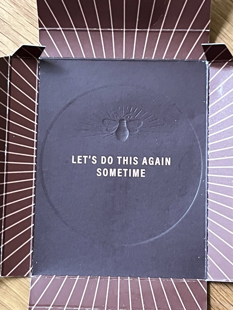 MostlyCogent's tweet photo. Chocolate packaging https://t.co/0pGpXcfUJD