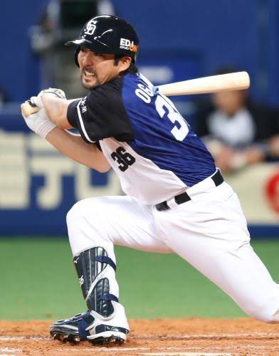 山口真生 Twitterissa 濱さんに正しいバッティングフォームを教えてもらったので試してみたところ 小笠原道大選手のようなスイング と言ってもらえました T Co Dmjnour1va Twitter