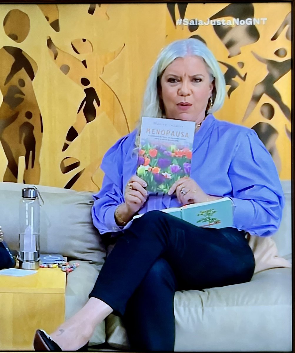marizatavares_'s tweet photo. Delícia ver o “Menopausa” sendo indicado por nada mais nada menos que @astridfontenelle no Saia Justa desta quarta-feira. O programa tratou do tema que, infelizmente, ainda é tabu. #menopausa #editoracontexto https://t.co/MGegFkXxzh