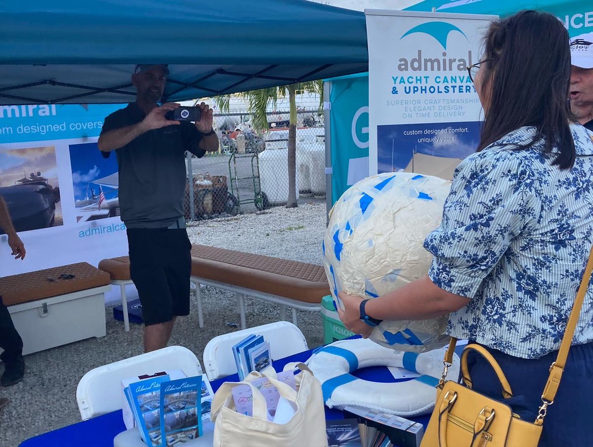 AdmiralCanvas's tweet photo. Great turn out at the @TritonNews expo! We had so much fun with guess the weight of our Admiral tape ball….. guess what, it weighed 29 lbs! #happyyachting #yacht #yachtlife https://t.co/yynNFqHXaP