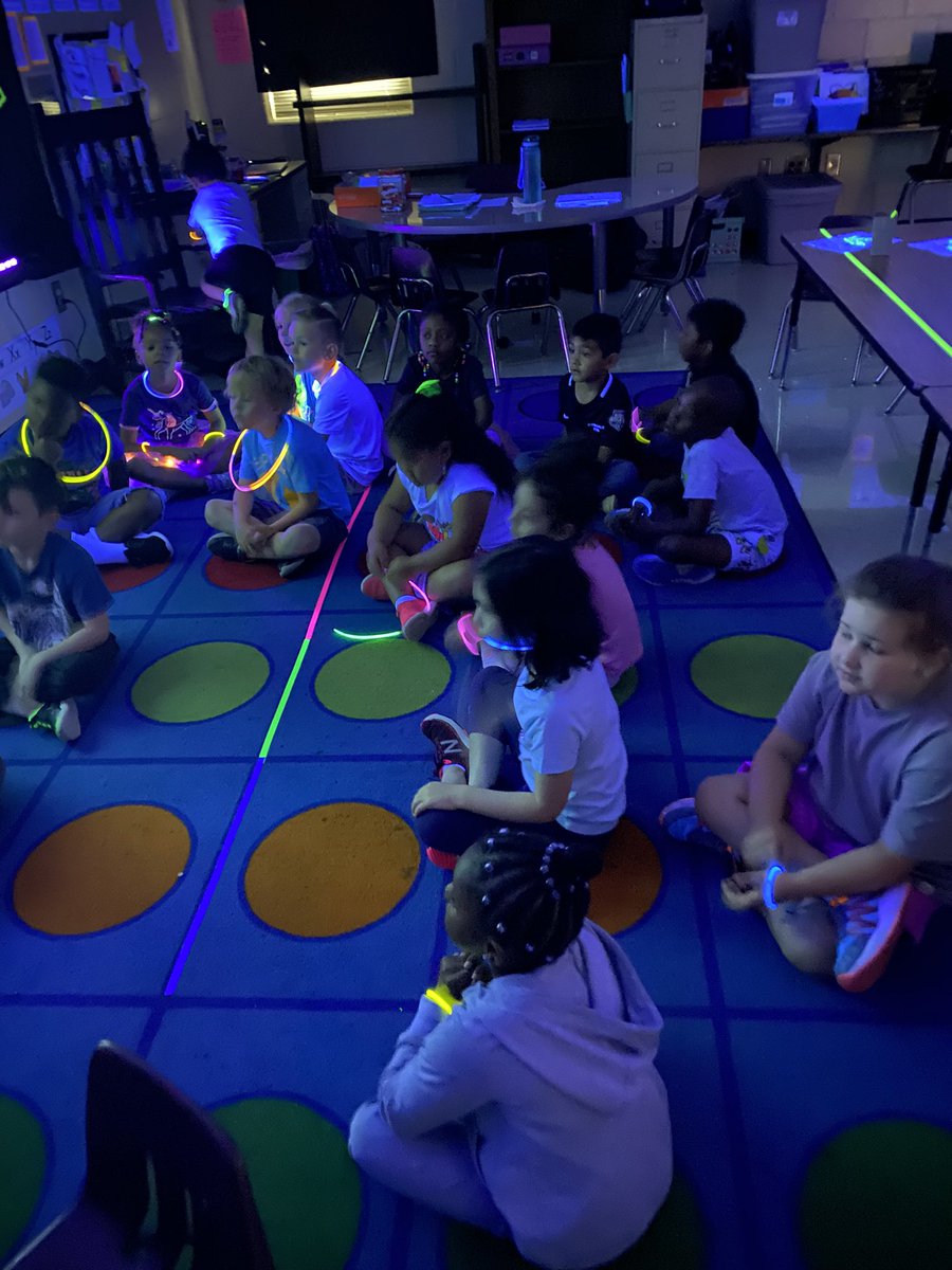 Kindergarten Glow Day was bright &amp; fun! <a href="/ClarkCreekSTEM/">Joey Moss</a> <a href="/lauracasey3/">Laura Casey</a>