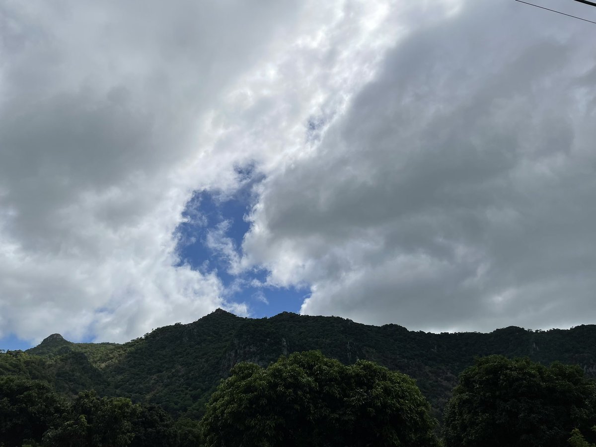 SilentoKuri's tweet photo. ☁️🌧 https://t.co/PQTFzqbNLv