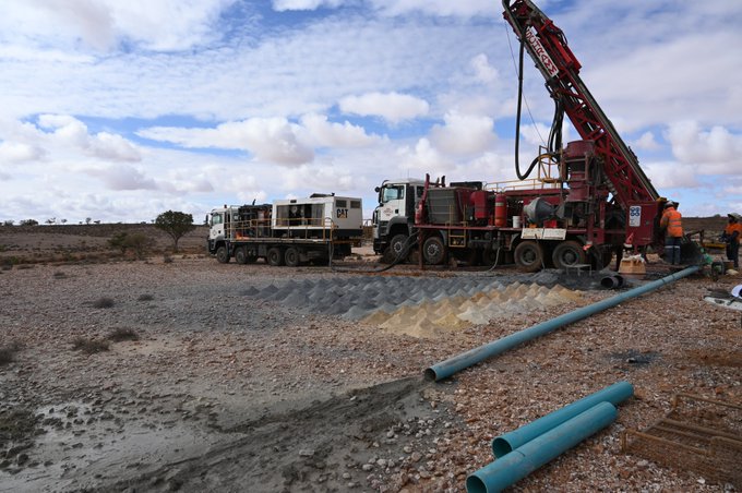 manhattcorp's tweet photo. Outstanding initial assays from $MHC's Tibooburra Gold Project have been received from the "Main Zone" New Bendigo returning:
▪ 7m @ 13.10 g/t Au frm 97m inc
    5m @ 18.01 g/t Au frm 97m, 
▪ 1m at 11.10 g/t Au frm 9m 
▪ 2m @ 1.70 g/t Au frm 64m 

🔗https://t.co/hz4amT7m4X https://t.co/6yzVE6BjAq