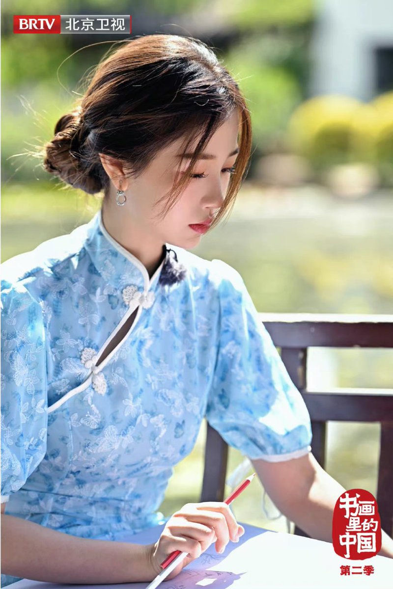 YuShuXin_Global's tweet image. Variety show || 2022.05.26

💙Part II💙

BRTV 书画里的中国 Season 2

This episode will be broadcast on 28 May (Sat) at 8.35pm (BJT) on Beijing TV.

#书画里的中国 #BRTV #北京卫视 
#YuShuxin #EstherYu #虞书欣 #우서흔 #NguThưHân #อวี๋ซูซิน