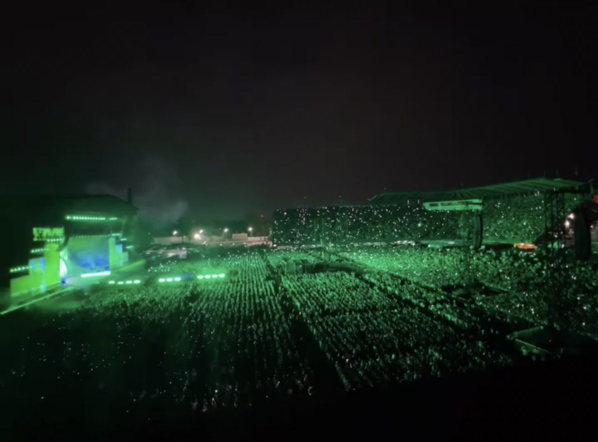 beliebinteam's tweet image. JUSTIN BIEBER PRINCE OF POP COME ON!!!!