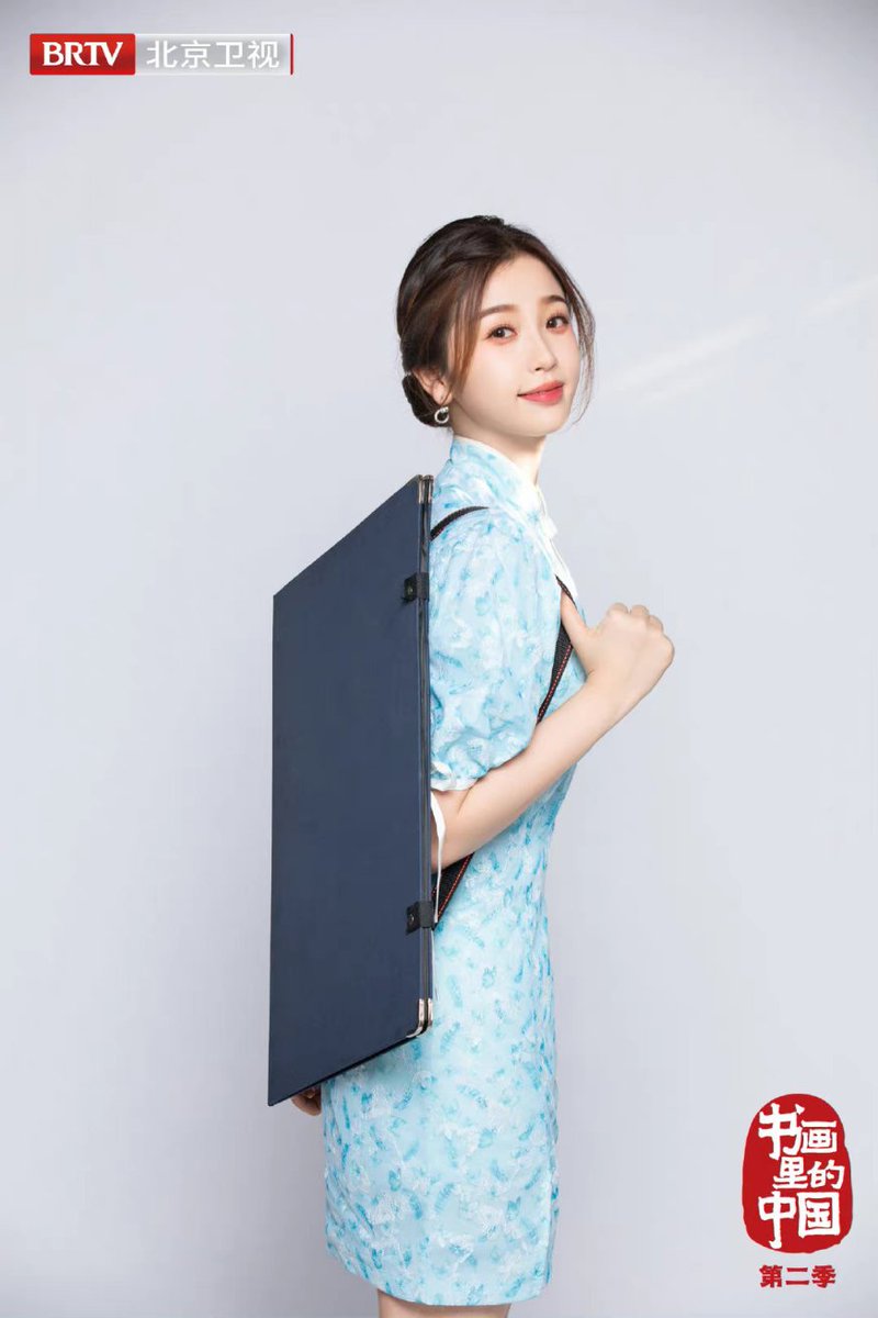 YuShuXin_Global's tweet image. Variety show || 2022.05.26

💙Part II💙

BRTV 书画里的中国 Season 2

This episode will be broadcast on 28 May (Sat) at 8.35pm (BJT) on Beijing TV.

#书画里的中国 #BRTV #北京卫视 
#YuShuxin #EstherYu #虞书欣 #우서흔 #NguThưHân #อวี๋ซูซิน