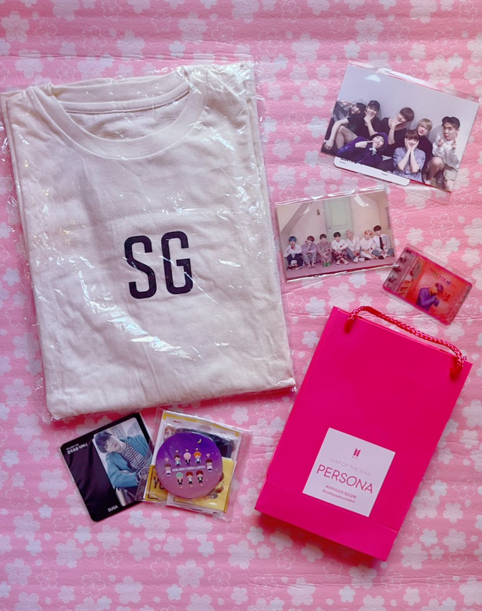 oubaitoritotei's tweet photo. I saw Yoongiโs Persona Broadcast Gift just last January and I have dreamt of owning it since then; it has been hard to find until I chanced upon @btsbudolcart . They constantly communicated with me from inquiry to delivery thatโs why I trust them ๐ฏ ! Thank you!
#BBCexperience https://t.co/8O2bG7oofX