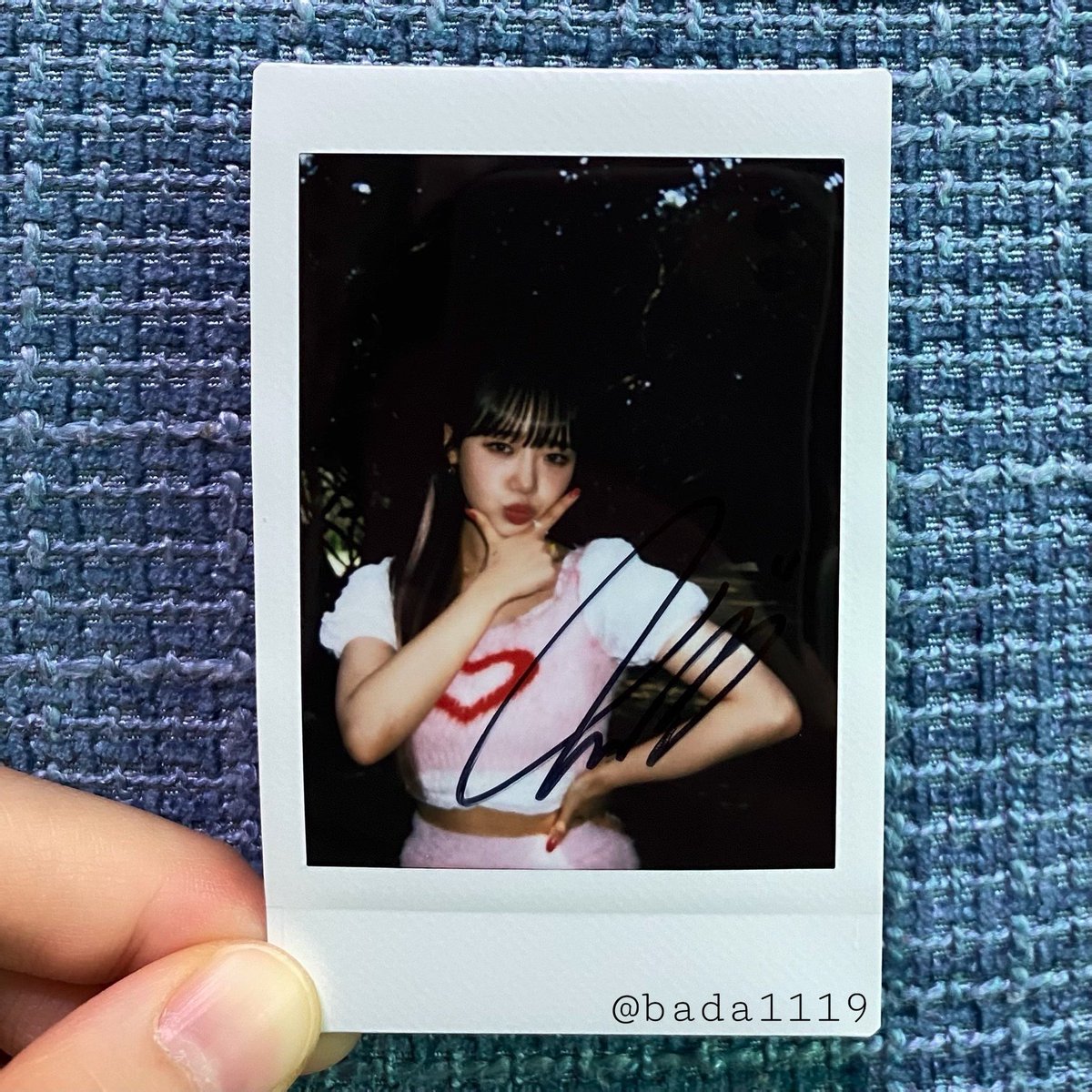 쑥맥 뮤비 감상 이벤트 당첨 싸인폴라 도착!!
쑥맥 반묶음 유정 너무 예뻐💖
#위키미키 #최유정