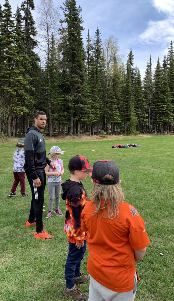 Erica McLean tweet media