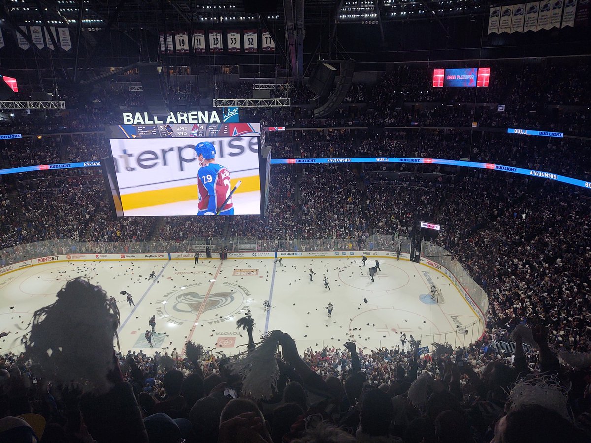 DotKingOf's tweet photo. OVERTIME??? https://t.co/ZgXnduCllW