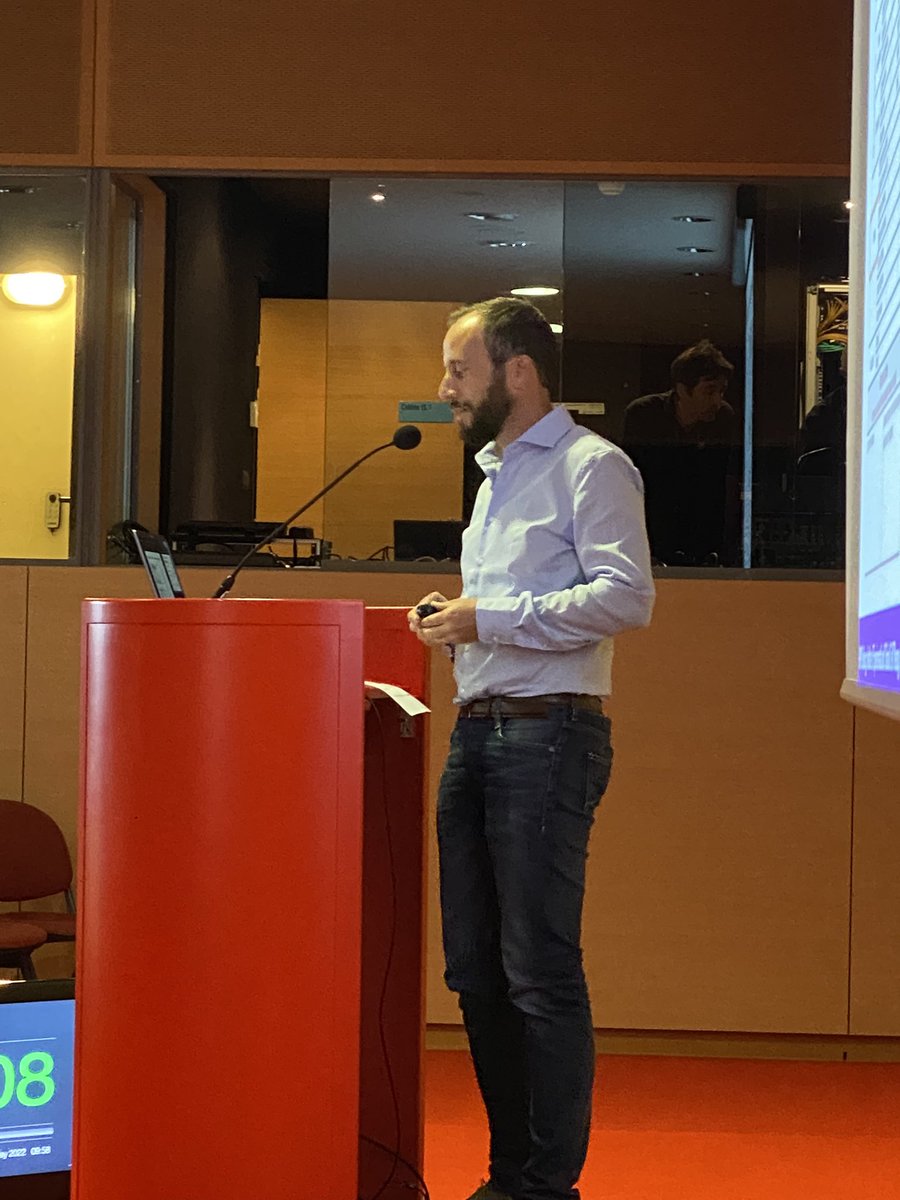 KennethWWitwer's tweet photo. First parallel sessions at #ISEV2022 includes Rudolphe Poupardin introducing a tool for assessment of #MISEV compliance #DirkStrunk #PMU @L_Paniushkina @IsevOrg @IsevComms https://t.co/onswhv2xr5