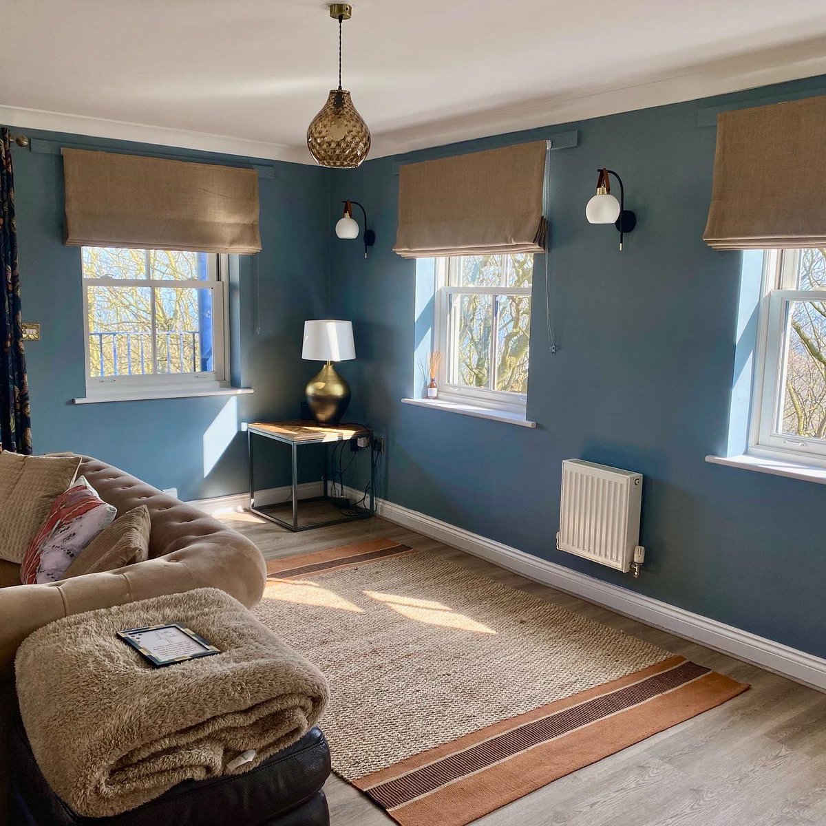 Saltburn2022's tweet photo. Room(s) with a view.When your views are this good,plenty of windows are essential! 
Travelling solo,as a couple, group of 4-8. With your dog or pet free;we have you covered.
Whether you’re staying in Treetops or The Outlook,inside or on the terraces~you can always see the sea. https://t.co/kXK8ZcQwt1