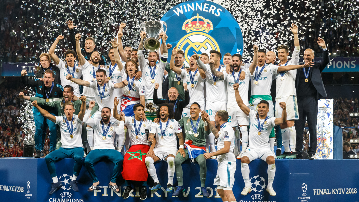 realmadrid's tweet photo. 🏆😍 ¡Tal día como hoy, hace 4 años, ganamos LA DECIMOTERCERA!
#UCL | #RealFootball https://t.co/nc6kETvvMC