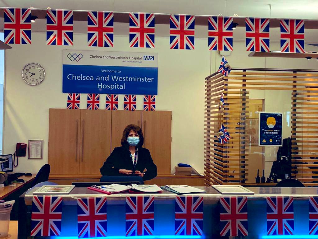 ChelwestFT's tweet image. Getting ready for #QueensJubilee Daniela greeting our patients and staff this morning #Proud2Care
