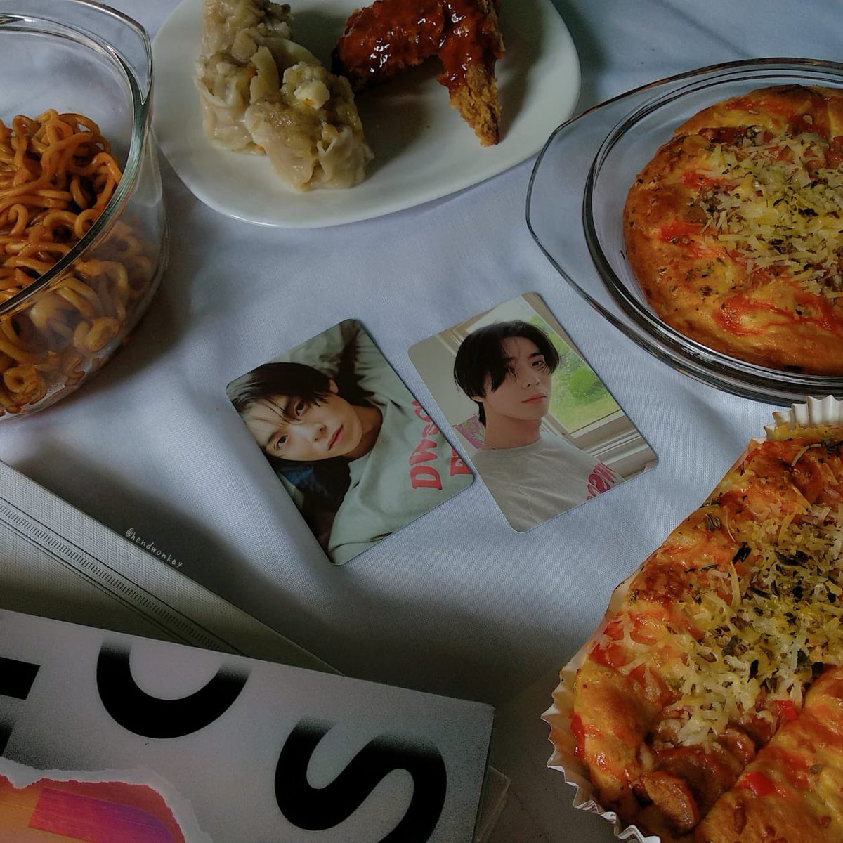 henseidwOn's tweet photo. hwiyoung makan-makan nie
#FantasyPCDay #Fantasy
#SF9 #์์ค์ํ๋์ธ #HWIYOUNG https://t.co/wNLRb33jbF