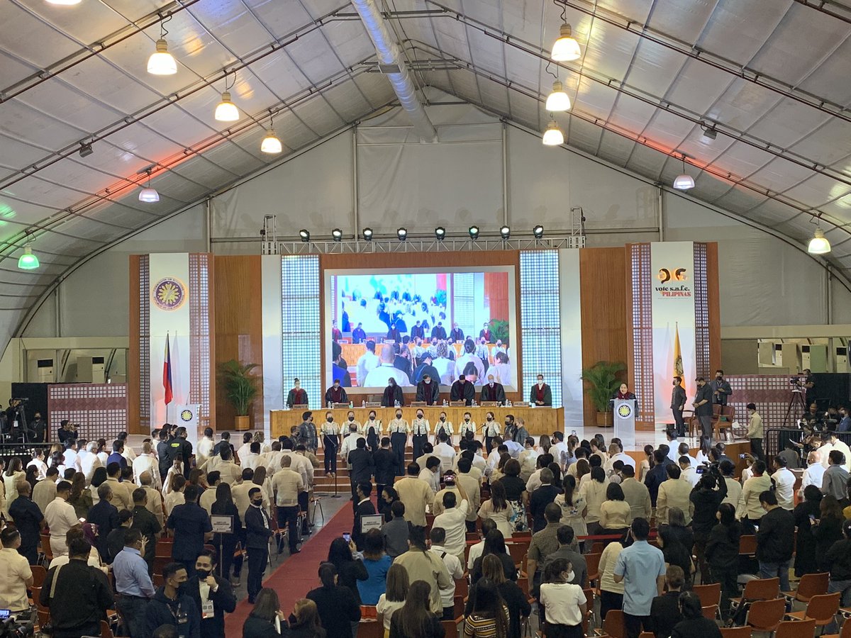 inquirerdotnet's tweet photo. LOOK: Comelec begins proclamation of winning party-list groups at the PICC in Pasay City. 

55 party-list groups will be proclaimed securing 62 seats. | @zacariansINQ 
https://t.co/R3rAXWxdpU