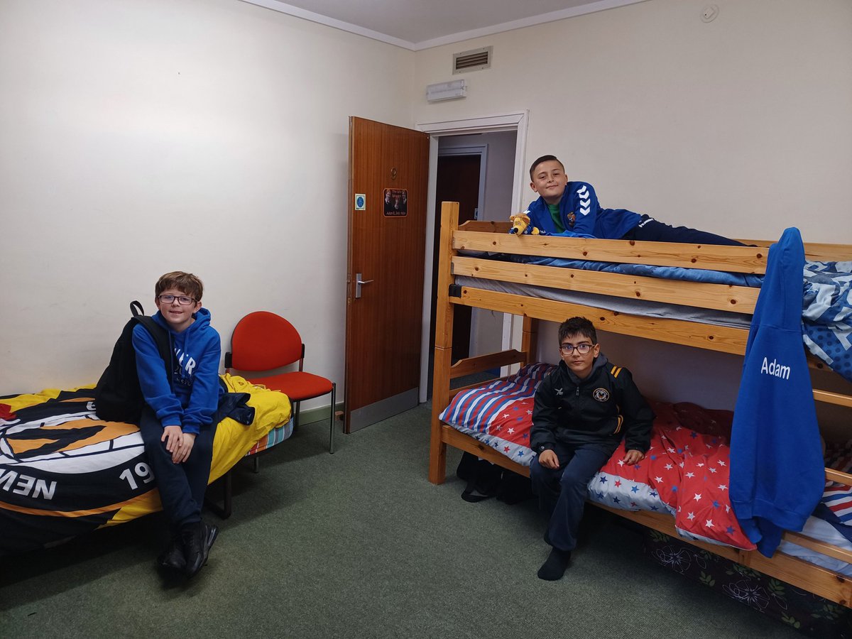 StJosPrimary's tweet photo. Bore da pawb! Ready for room inspection π 3
#residentialweek https://t.co/uTTZlAZUtl