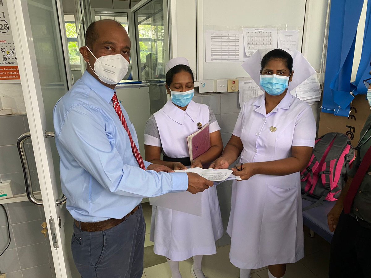 rotarycmbmetro's tweet photo. The Rotary Club of Colombo Metropolitan donated medicines and medical supplies to Medicine Wards 1 and 7 at the Colombo South Teaching Hospital (Kalubowila) earlier today. The donations were accepted by Prof. J. Indrakumar on behalf of the hospital. #RCCM #CMBMetro #SriLanka https://t.co/uaKDApZ5Qh