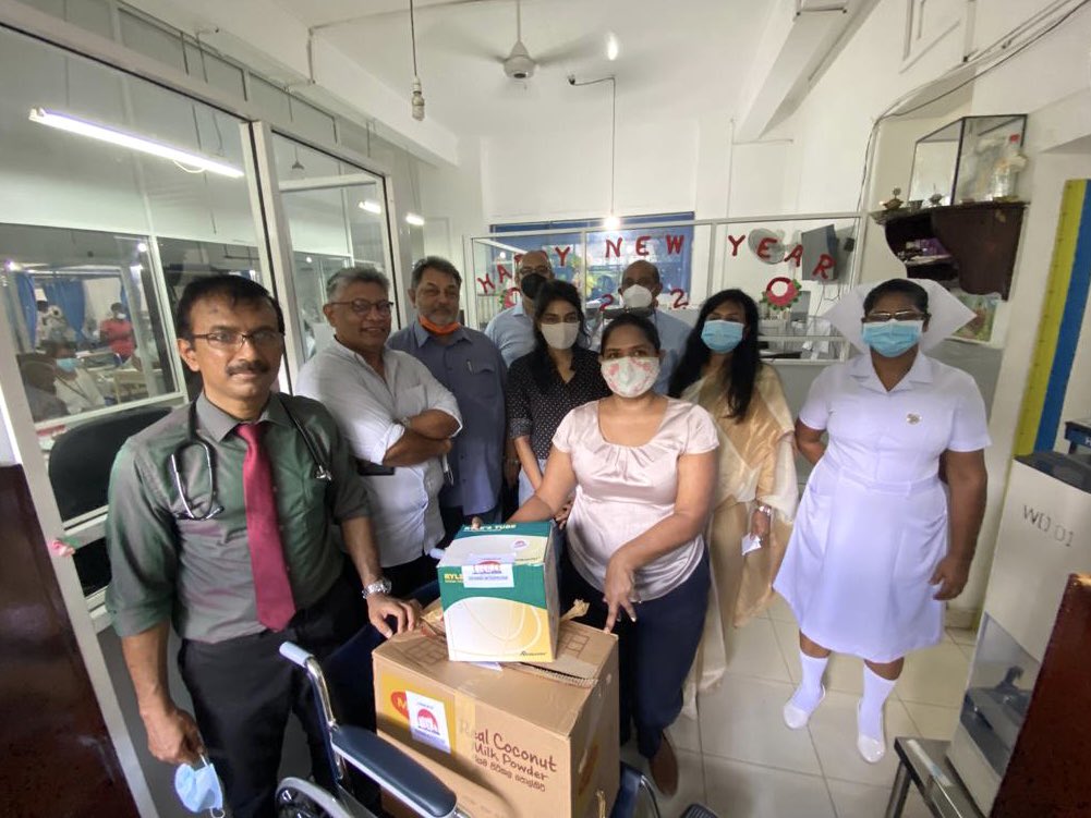 rotarycmbmetro's tweet photo. The Rotary Club of Colombo Metropolitan donated medicines and medical supplies to Medicine Wards 1 and 7 at the Colombo South Teaching Hospital (Kalubowila) earlier today. The donations were accepted by Prof. J. Indrakumar on behalf of the hospital. #RCCM #CMBMetro #SriLanka https://t.co/uaKDApZ5Qh