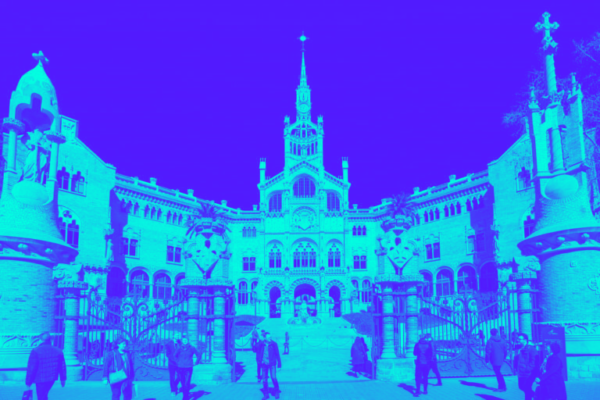 santpaubcn's tweet photo. 📢Els dies 14, 15 i 16 de juny #mapping ‘Cité Mémoire’ dels artistes canadencs #MichelLemieux i #VictorPilon a la façana principal del Recinte Modernista.
🎟️Activitat gratuïta
⏰Properament anunciarem horaris
#ISEA2022Barcelona https://t.co/ezASF7Cwa8