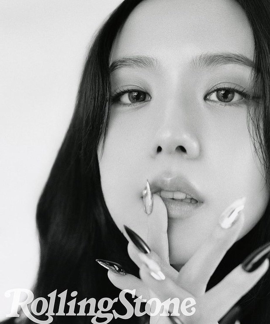 KiershaMae's tweet photo. Ik i'm late but...WELCOME BACK BLACKPINK!!🥳🥳 #BLACKPINKxRollingStone #blackpink https://t.co/jJFZzZ248G