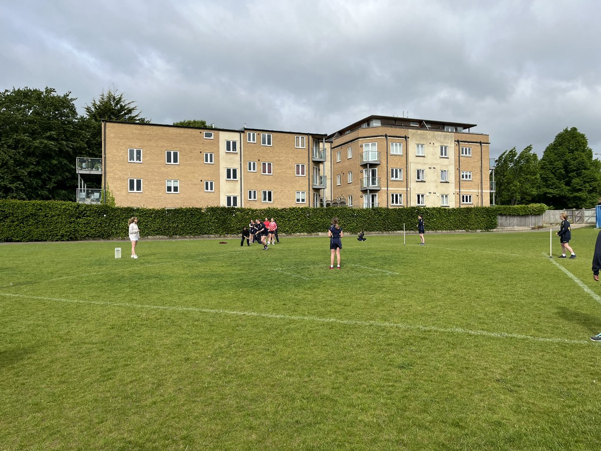 OHS_Sport's tweet photo. Y7 House Rounders in full swing this morning. Hereโs hoping we get a dry morning today. Good luck to one & all. #Athena๐ก #Ares๐ต #Poseidon๐ด #Zeus๐ข #HouseRounders #HouseSport #TeamOHS๐๐ https://t.co/fmjHIQ3Lla