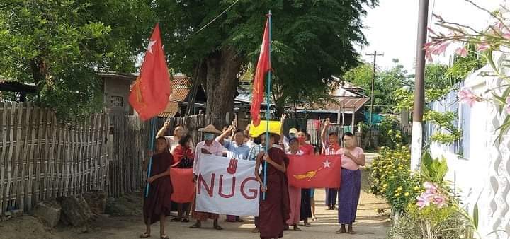 HmnkReare's tweet photo. Anti-coup revolutionary strike in Sagaing's Shwebo Twp as usual.  #2022May26Coup #HelpMyanmarIDPs #VillagesBurntDownByJunta #WhatsHappeningInMyanmar https://t.co/epLkJ3yjD5