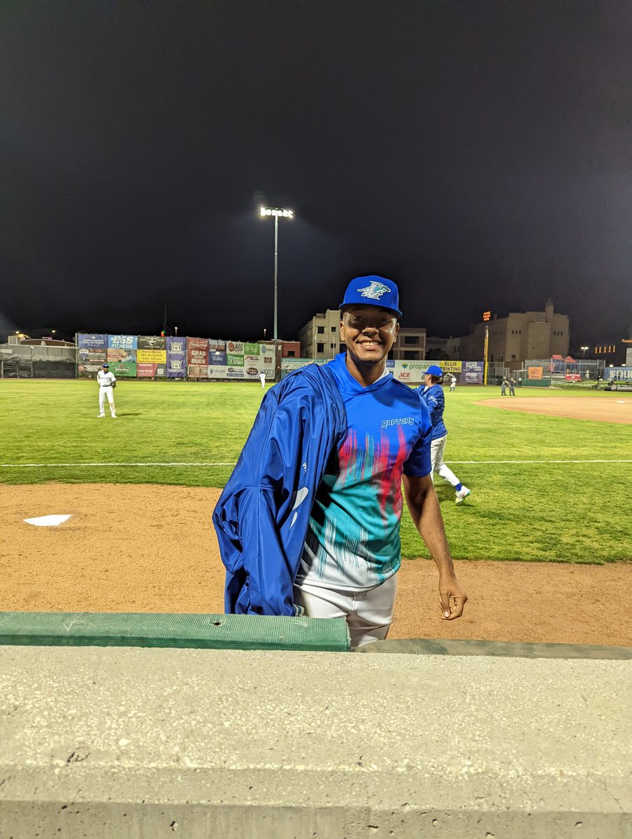 Invarewrites's tweet image. Got to catch opening day of the @ogdenraptors  made my birthday really special. Awesome team, awesome community and really friendly folks! 

#baseball