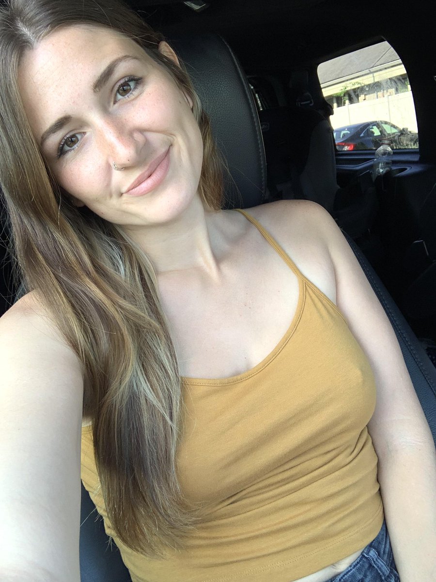 27 years old with kids, am I still hot?😇