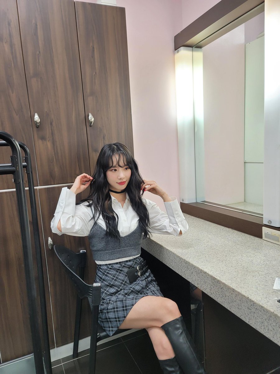 ㅤ
ㅤㅤㅤ
      #IZY_POST  : HAVE A NICE DAY BABIES !       
            DRINK WATER AND SMILE A LOT ♡⠀ ⠀
⠀ ⠀ ⠀ ⠀ ⠀
ㅤㅤㅤ